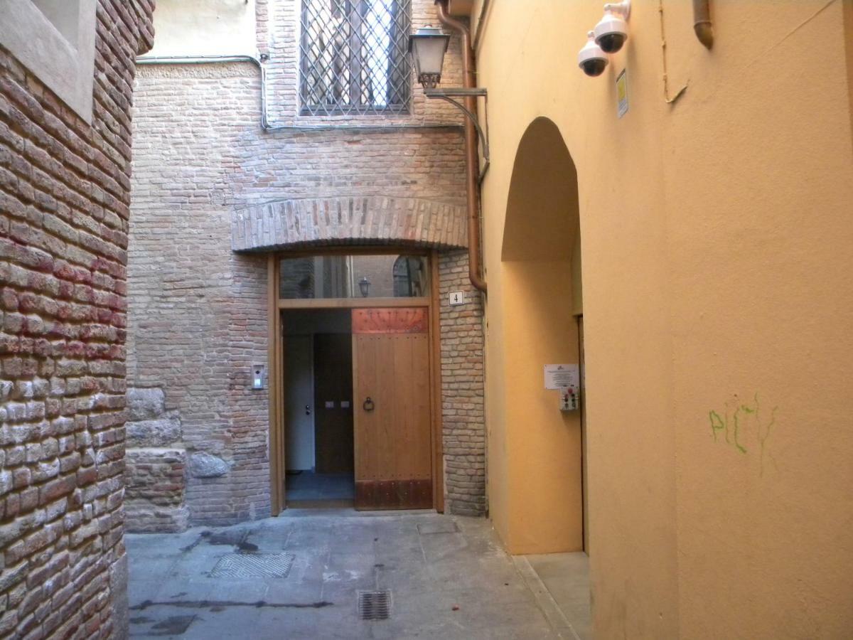 Bologna House Tubertini Apartment Bagian luar foto