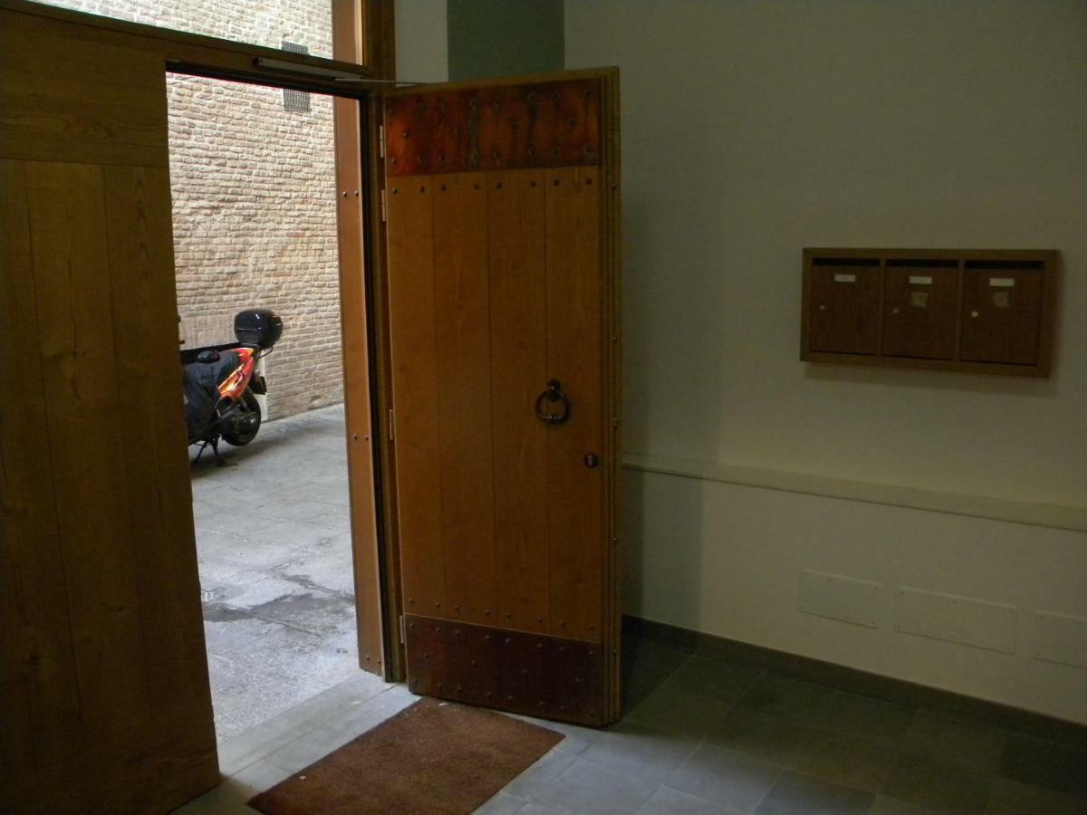 Bologna House Tubertini Apartment Bagian luar foto